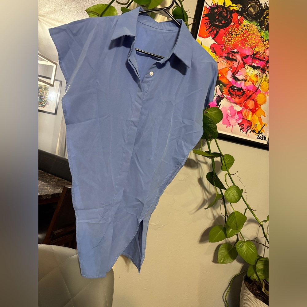 NWT very pretty top